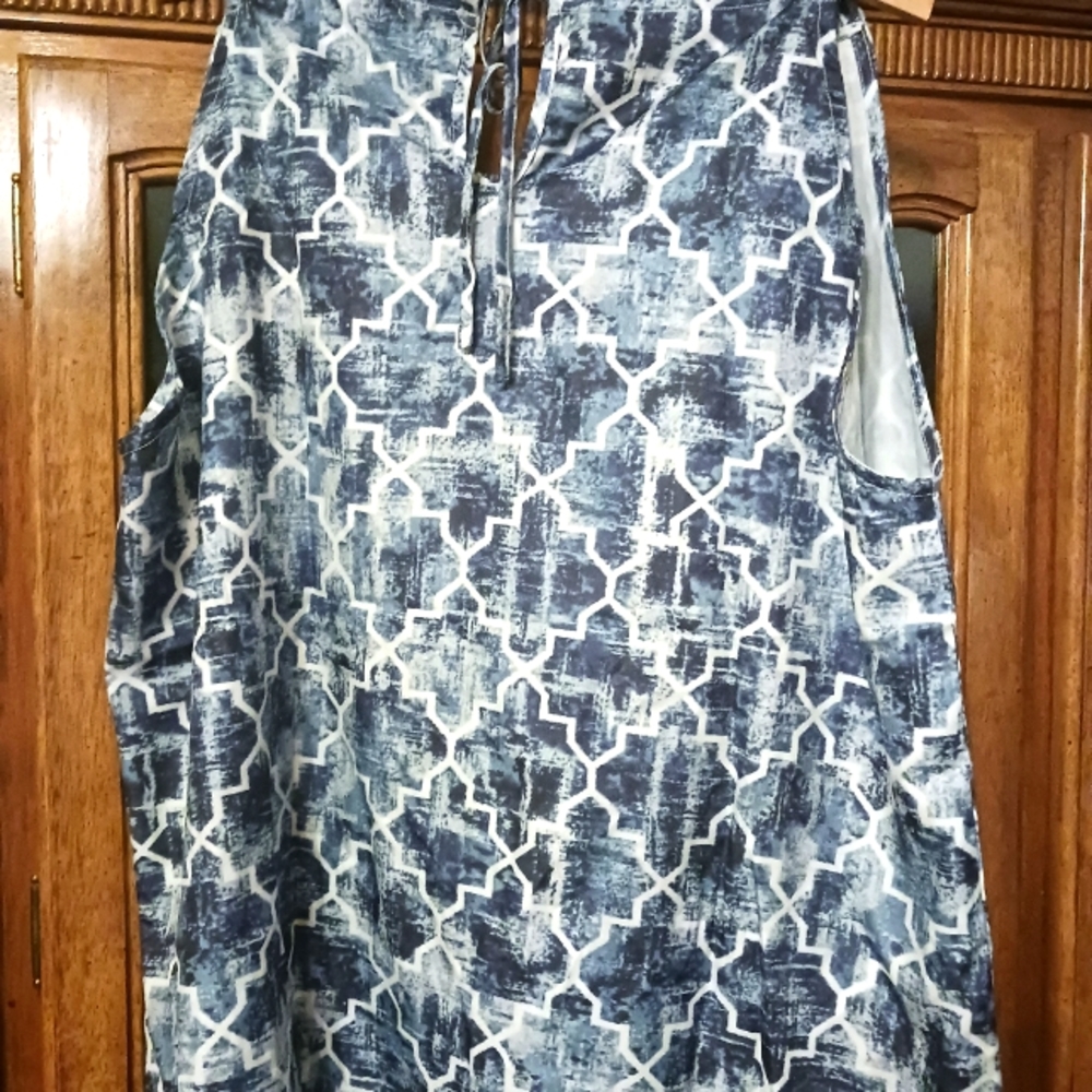 MISS LOOK Sleeveless Top NWOT